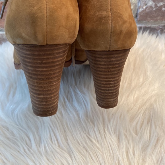 Land's End Suede Booties, Size 7.5 - Picture 14 of 17